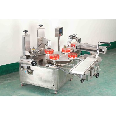 Automatic can sealing machine